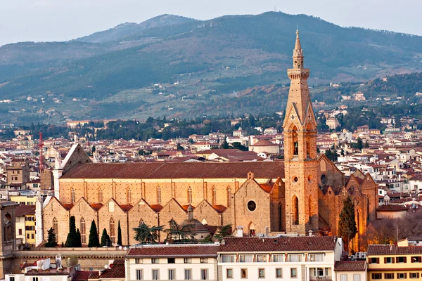 Florence, view of Santa croce church. Tuscany. — Stock Photo, Image