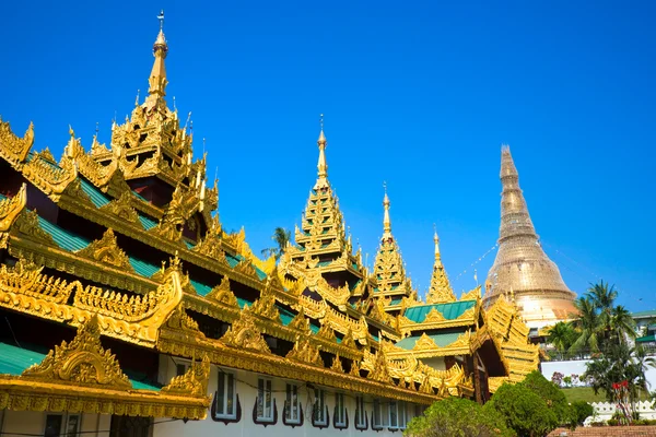 Shwedagon 帕亚，仰光缅甸. — 图库照片