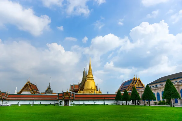 Wat phra kaeo tempel, bangkok, thailand. — Stockfoto