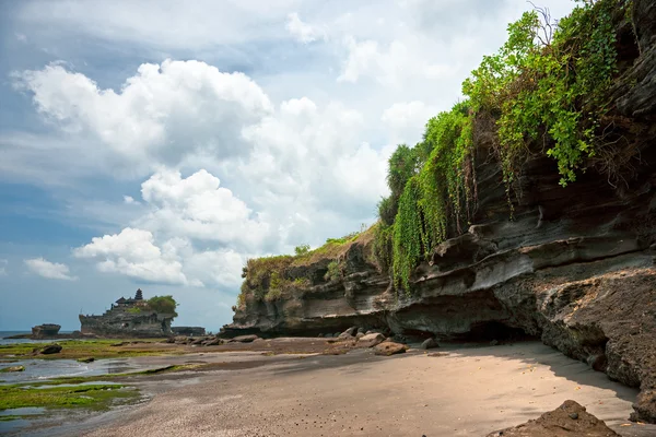 Der tanah lot tempel, bali, indonesien. — Stockfoto