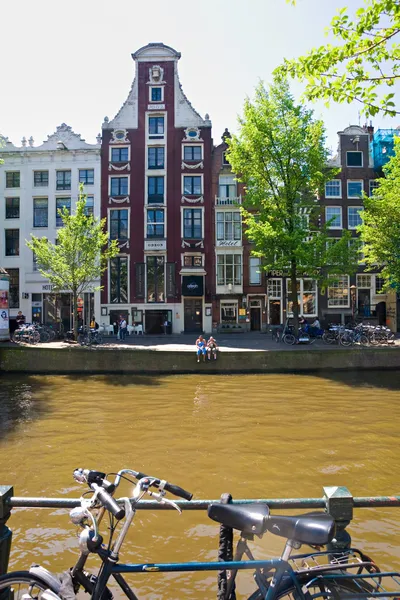 Le système des canaux d'Amsterdam — Photo