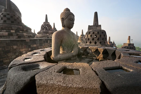 Templo de Borobudur, Yogyakarta, Java, Indonésia . — Fotografia de Stock