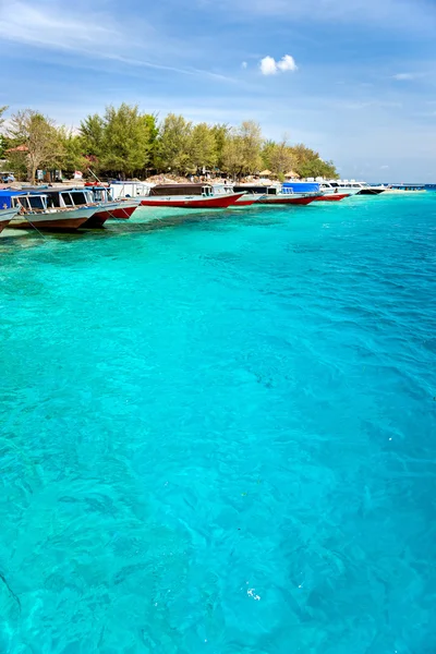 Hermoso mar en Gili Meno, Indonesia . — Foto de Stock