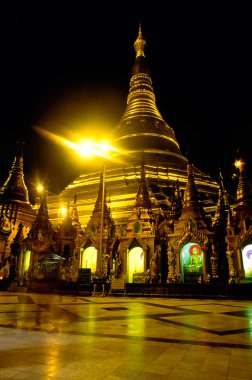 shwedagon Selami, yangoon, myanmar.
