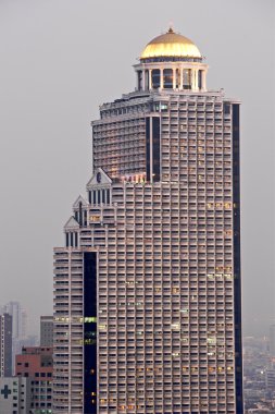 State tower sonra günbatımı, bangkok, Tayland.