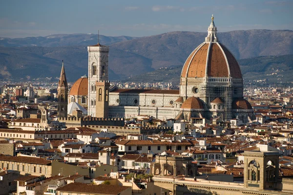 Florens, duomo och Giottos campanile. — Stockfoto