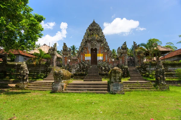 Jiří chrám v ubud, bali, Indonésie. — Stock fotografie
