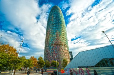 Barcelona, İspanya - 19 Aralık: torre agbar teknolojik dis üzerinde