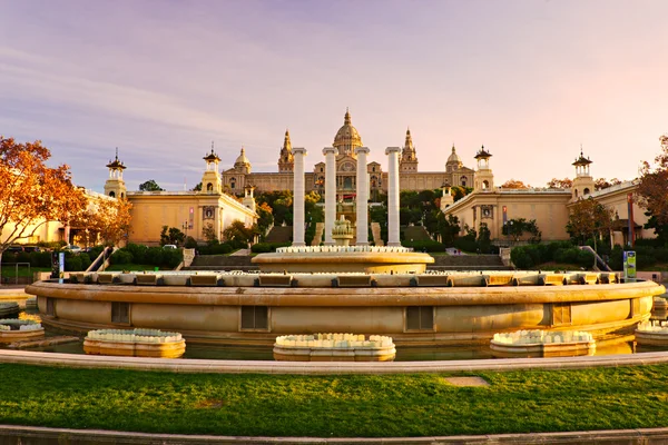 Placa De Espanya, o Museu Nacional de Barcelona. Espanha — Fotografia de Stock