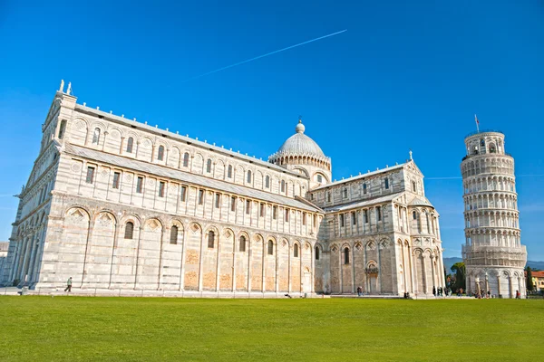 Pisa, Piazza dei miracoli. — Stock Photo, Image