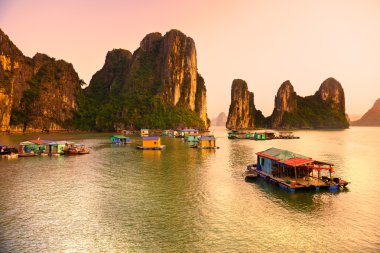 Halong bay, vietnam. UNESCO Dünya Mirası.