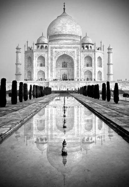 Taj mahal v sunrise, agra, uttar pradesh, Indie. — Stock fotografie