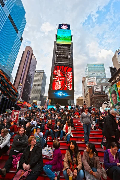 NEW YORK CITY - 25 MARS : Times Square, présenté avec Broadway Th — Photo