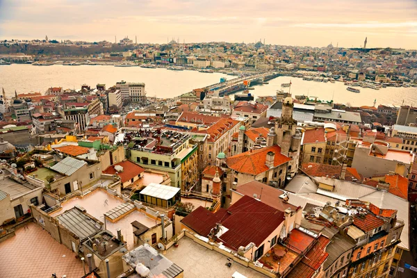 Tramonto su Istanbul dalla torre di Galata, Turchia . — Foto Stock