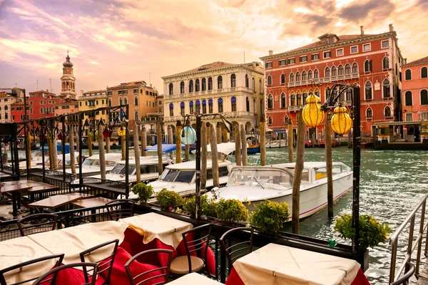 Grand Canal la apus de soare, Veneția, Italia . — Fotografie, imagine de stoc