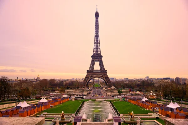 Torre Eiffel ao nascer do sol, Paris . — Fotografia de Stock