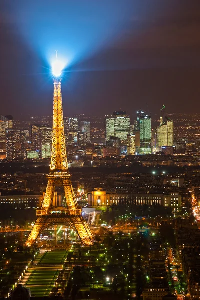 파리-12 월 5:에 12 월 5 일, 2 에펠 탑 조명 — 스톡 사진