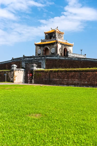 Entrada de Ciudadela, Hue, Vietnam . — Foto de Stock