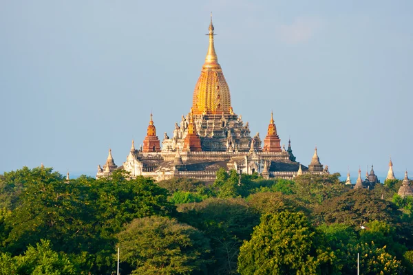 Bagan při západu slunce, myanmar. — Stock fotografie