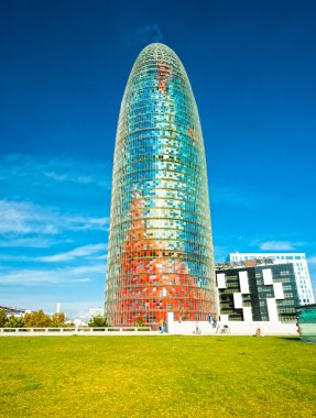 Torre agbar üzerinde 19 Aralık 2011 tarihinde teknolojik ilçe Barcelona, İspanya.