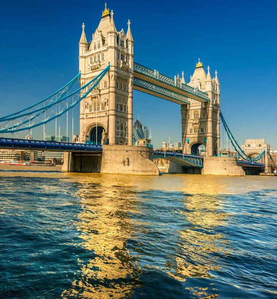Tower Bridge, Londres . — Fotografia de Stock