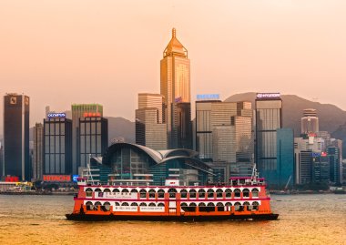 hong kong siluetinin panoramik manzaralı. Çin.