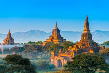 Bagan, Myanmar 'daki Ananda Tapınağı.