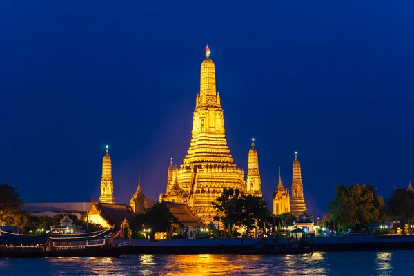 Wat arun, bangkok, thailand — Stockfoto