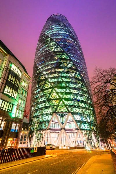 The modern glass offices of the Swiss Re Gherkin — Stock Photo, Image