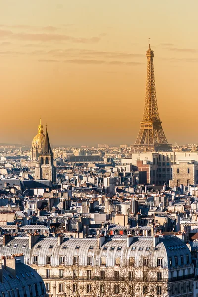 Eiffeltoren bij zonsopgang, Parijs. — Stockfoto