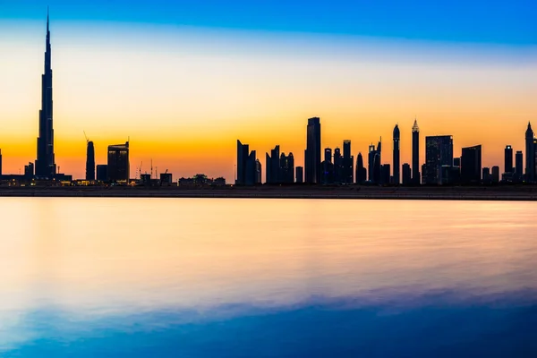 Dubai skyline, Emirados Árabes Unidos — Fotografia de Stock