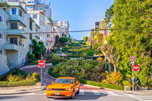 Lombard street on Russian hill, São Francisco — Fotografia de Stock