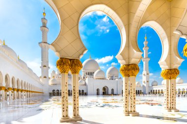 Sheikh Zayed Mosque, Abu Dhabi, United Arab Emirates clipart