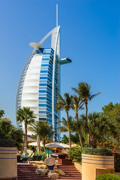 DUBAI, UAE - JANUARY 20: Burj Al Arab hotel on January 20, 2011 — Stock Photo, Image