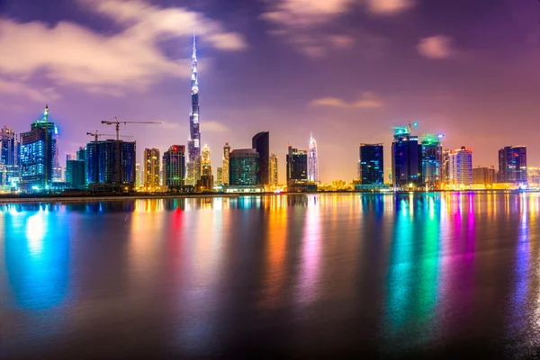 Dubai şehir silüetinin, Birleşik Arap Emirlikleri — Stok fotoğraf