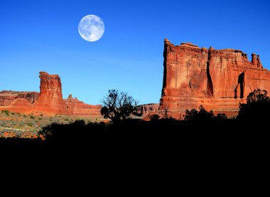 arches national Park dolunay ile peyzaj