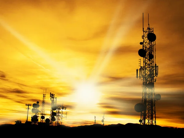 radyo kuleleri ve güneş