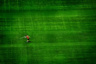 kadın atlet atma cirit