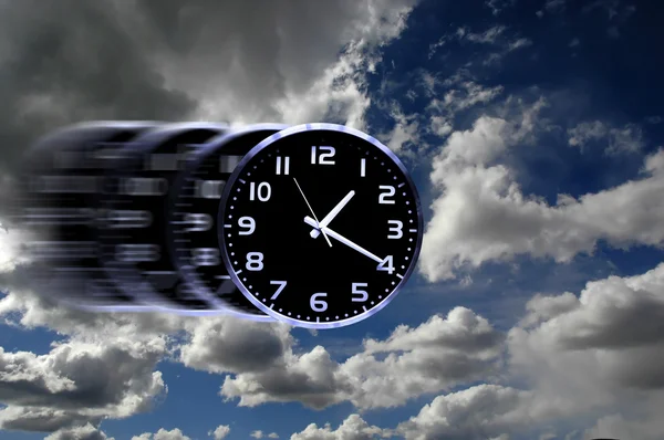 El tiempo vuela o el tiempo rápido — Foto de Stock
