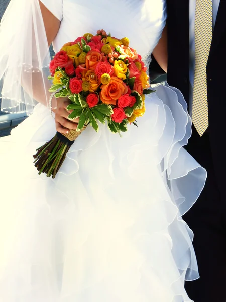 Nevěsta a ženich svatební den — Stock fotografie