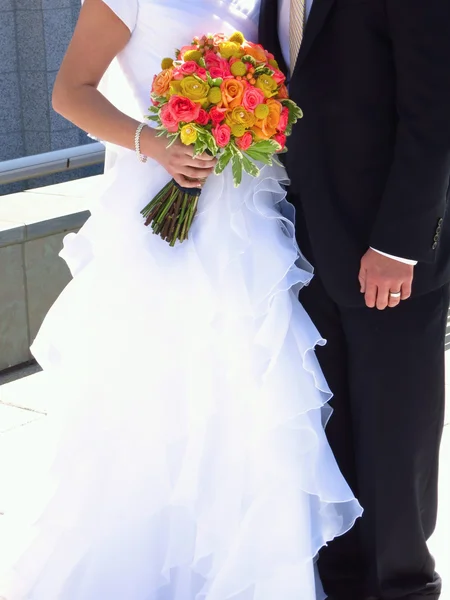 Bruden och brudgummen bröllopsdag — Stockfoto