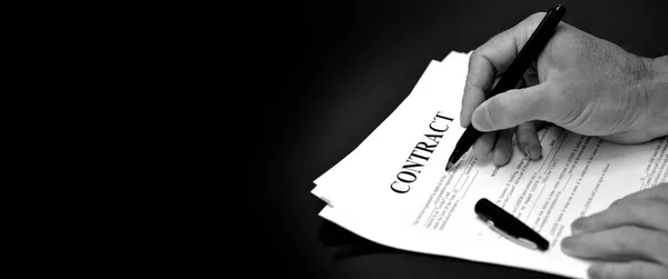 Contract Desk Black Pen Being Signed Person Black Background — Stock Photo, Image