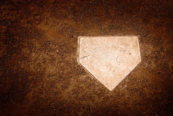 Αρχική Πλάκα Στο Χώμα Στο Γήπεδο Του Μπέιζμπολ Διαμάντι Για — Φωτογραφία Αρχείου