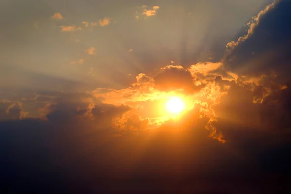 Raios Sol Luz Solar Brilhando Através Nuvens Céu Simbolizando Esperança — Fotografia de Stock