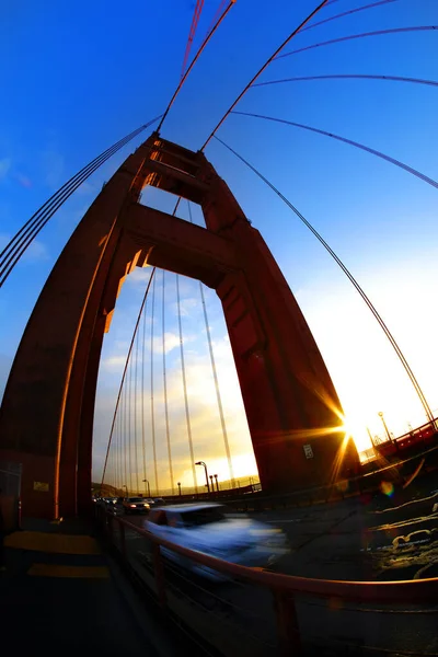 Golden Gate Bridge San Francisco Sera Con Luce Solare Traffico — Foto Stock