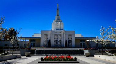 Idaho Şelalesi LDS Mormon Son Gün Aziz Tapınağı Mavi Gök Dini İbadet ile
