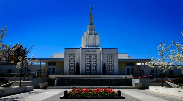 Idaho Şelalesi Lds Mormon Son Gün Aziz Tapınağı Mavi Gök — Stok fotoğraf