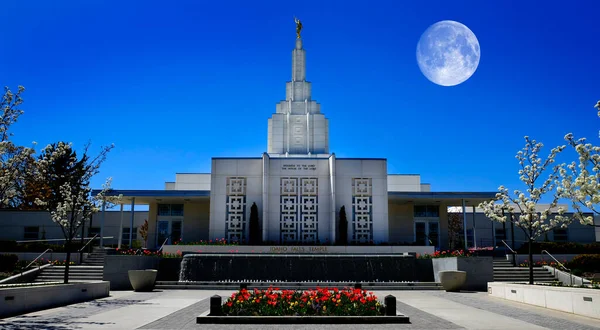 Idaho Falls Lds Mormon Latter Day Saint Temple Blue Sky — Stok fotoğraf