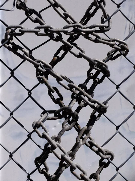 Chain Wrapped Chainlink Fence Security — Fotografia de Stock