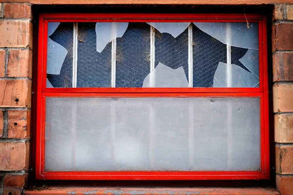 Window Building Broken Glass Shattered Vandalism Destruction — Stockfoto